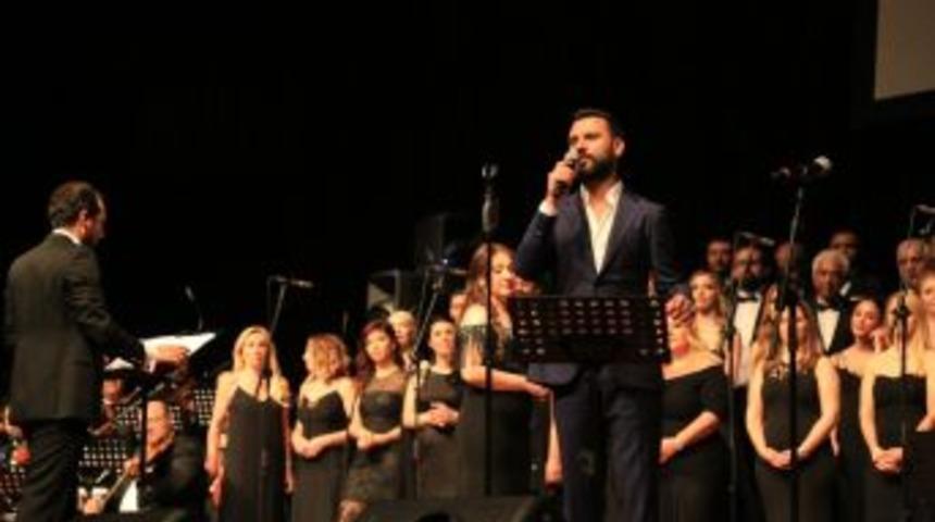 (&ouml;zel Haber) Alişan Ve &Ouml;zg&uuml;n Down Sendromlular &Ouml;zel Konserinde S&ouml;yledi