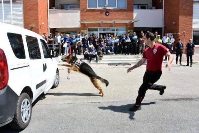 Engelli Çocuklar Polis Oldu, Mutlulukları Gözlerine Yansıdı