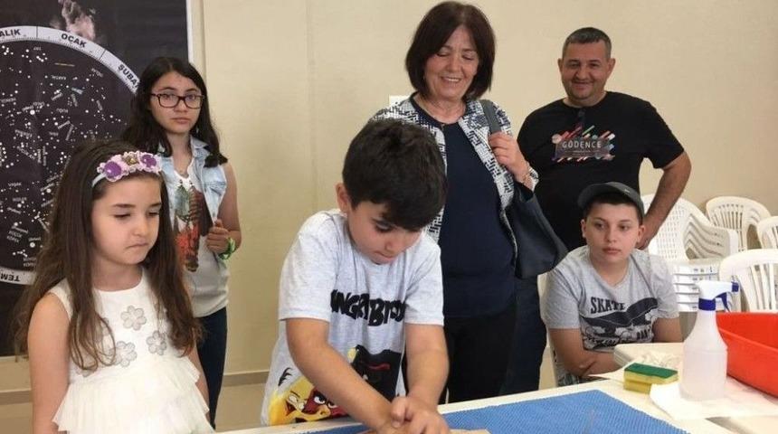 Kendi Yaptıkları Teleskopla G&ouml;ky&uuml;z&uuml;ne Bakacaklar