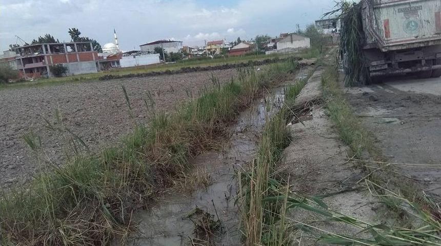 Maski’den Su Taşkınına Neden Olan Dereye Temizlik