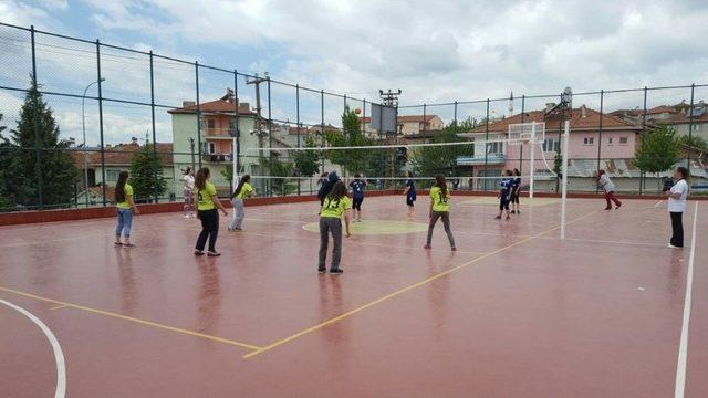 Pazarlar’da Voleybol Turnuvasında Şampiyonlar Belli Oldu