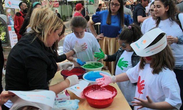 &Ccedil;&rsquo;engel Kafe Halk Dansları Topluluğu&rsquo;ndan Anlamlı Performans 1