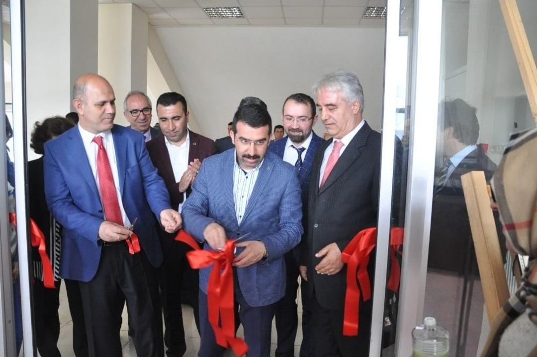 Kars&rsquo;ta 3 Boyutlu Kağıt R&ouml;lyef Sergisinin A&ccedil;ılışı Yapıldı