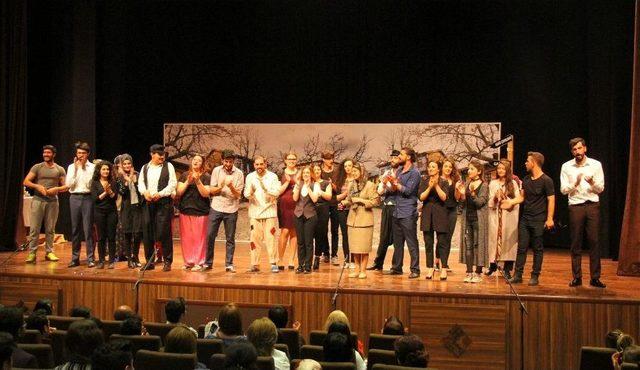 Sanata Ve Sanat&ccedil;ıya Destek Veren &Uuml;niversite 2