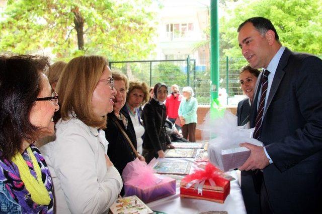 &Ccedil;ankaya Evlerindeki Kursiyerlerin El Emekleri G&ouml;r&uuml;c&uuml;ye &Ccedil;ıktı 1