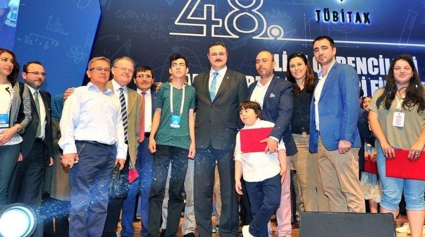 G&ouml;rme Engelli Arda, T&uuml;bitak&rsquo;ta T&uuml;rkiye 3&rsquo;&uuml;nc&uuml;s&uuml; Oldu