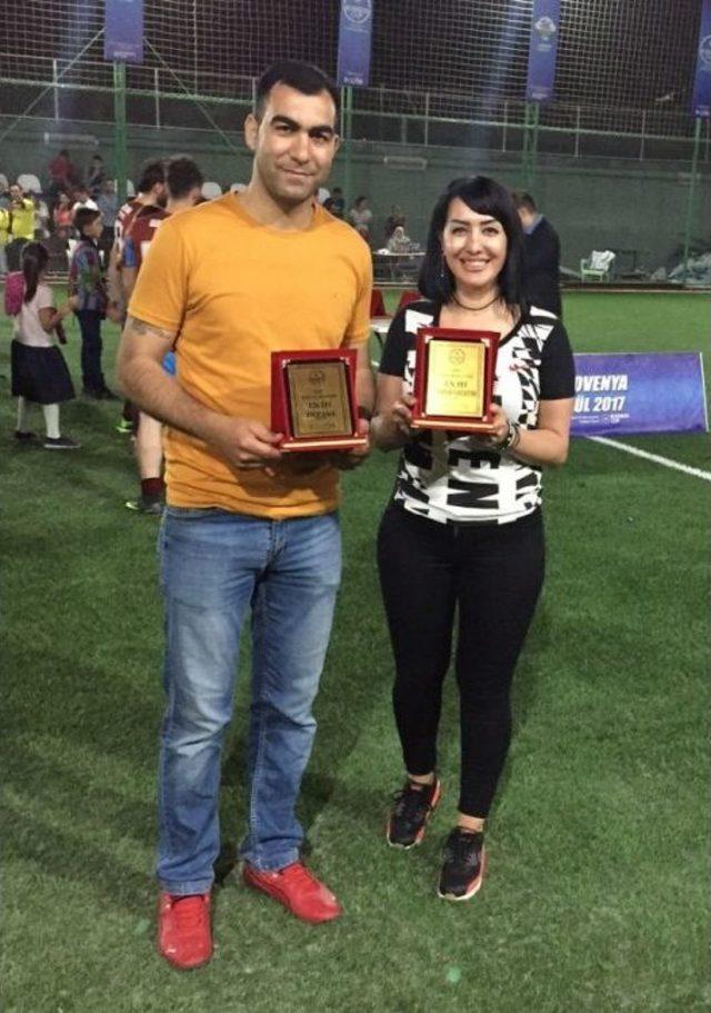 Şendağ Durmaz, Turnuvanın En İyi Teknik Direktörü Seçildi 2