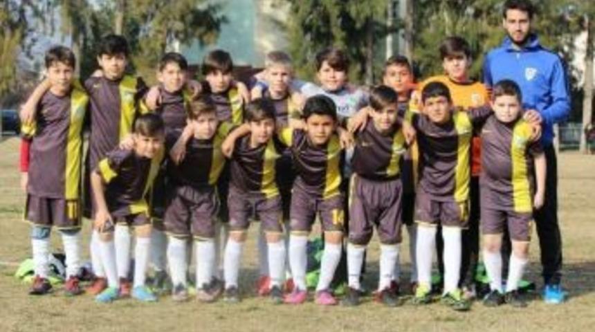 B&uuml;y&uuml;kşehir&rsquo;in Gen&ccedil; Futbolcularına Turnuva Daveti