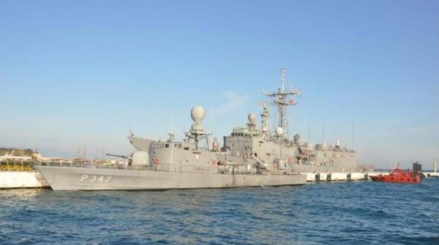 Tatbikata Katılan Askeri Gemiler Kuşadası'nda