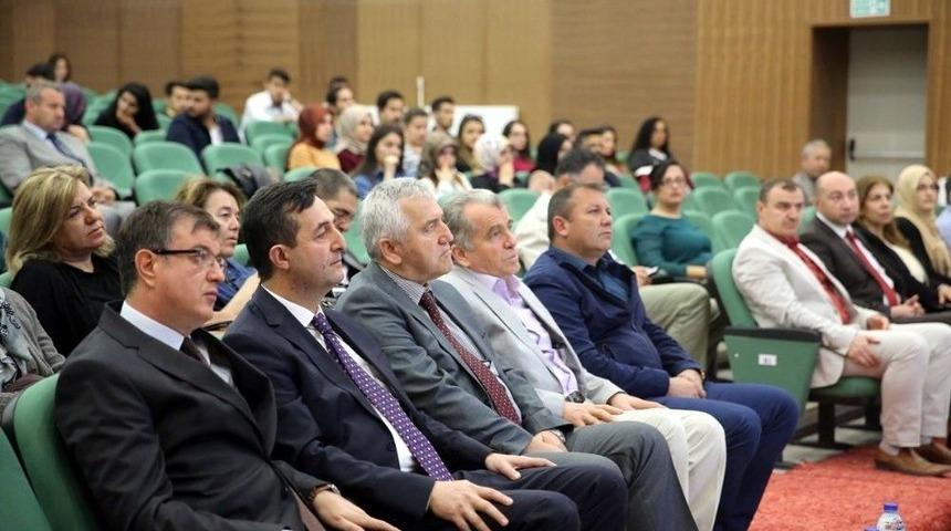 D&uuml;nya S&uuml;t G&uuml;n&uuml; Paneli