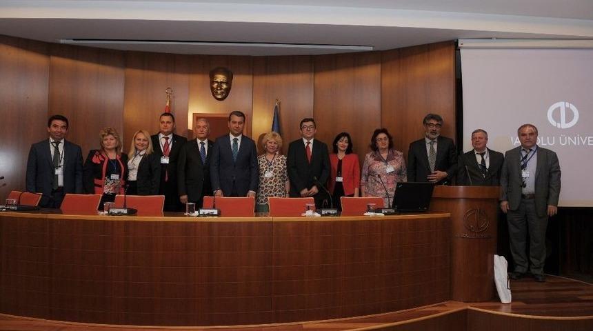 &rsquo;uluslararası Cengiz Dağcı Sempozyumu&rsquo;nun A&ccedil;ılışı Ger&ccedil;ekleştirildi