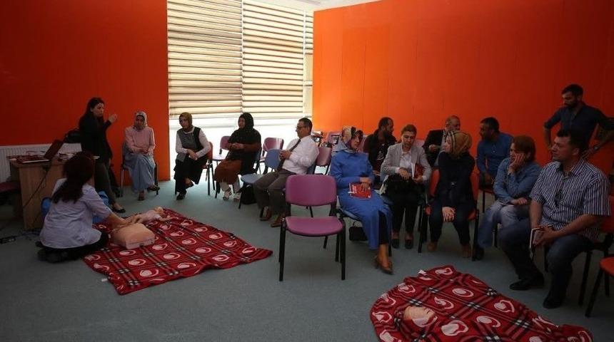 Darıca Belediyesi Personeline İlk Yardım Eğitimi