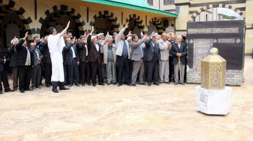 Hacı Adaylarına Kabe Maketli Eğitim Semineri