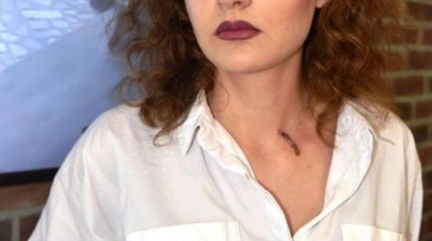 Laf Attı, Boğazında Sigara S&ouml;nd&uuml;rd&uuml;, Serbest Kaldı