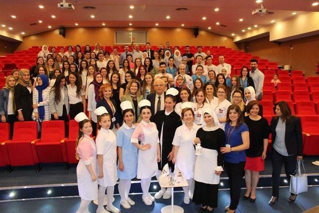 Vm Medical Part’tan Hemşirelik Hizmetlerinde Yenilikler Sempozyumu