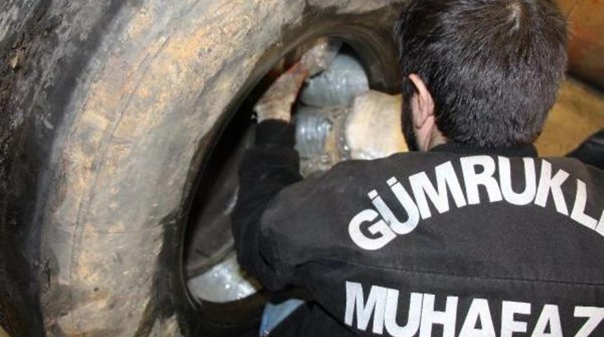 Tır Lastiğinden 114 Kilo Esrar &Ccedil;ıktı
