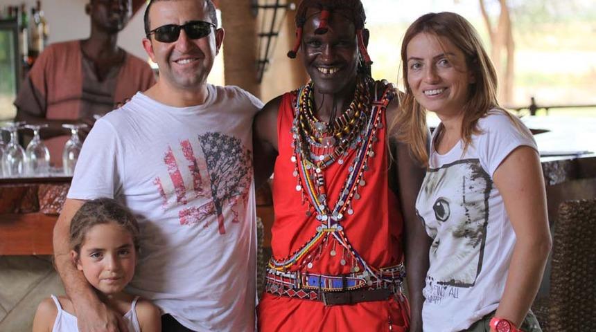 Çocukla Kenya’da Safari