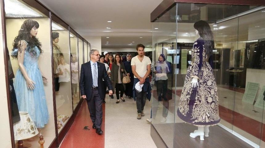 Prof. Dr. Bedir, &Ouml;ğrencileri Ga&uuml;n K&uuml;lt&uuml;r Tarihi M&uuml;zesi&rsquo;ni Gezmeye Davet Etti