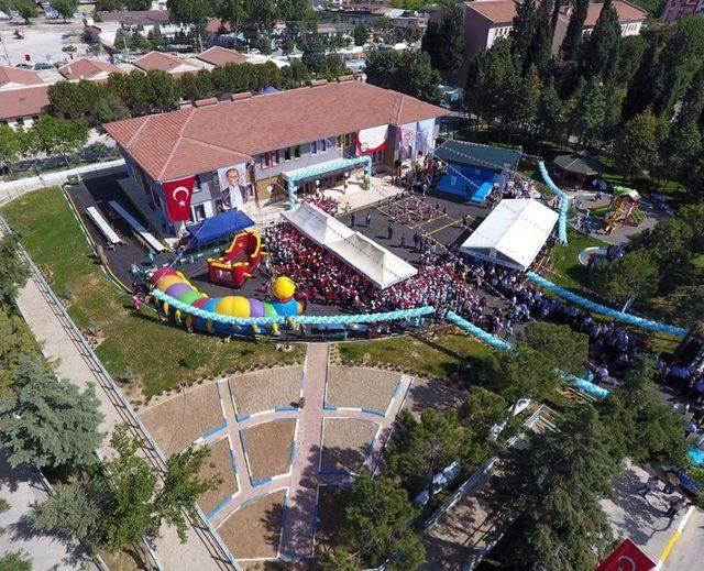 S&uuml;mer-sevindik Anaokulu T&ouml;renle A&ccedil;ıldı 1