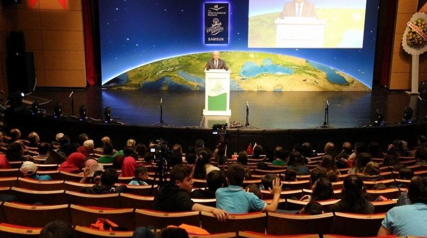 1 Ton Kağıt 17 &Ccedil;am Ağacını Kurtarıyor