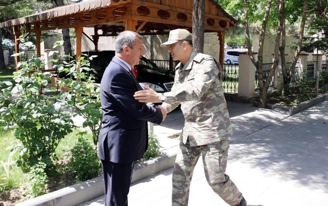 Kara Kuvvetleri Komutanı &Ccedil;olak Burdur&rsquo;da