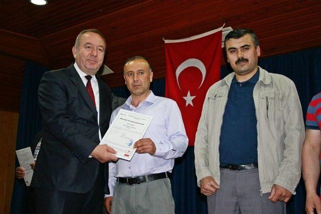 Sungurlu’da 55 Kursiyer Mesleki Yeterlilik Belgesi Aldı