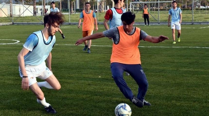 Aliağa&rsquo;da Şampiyonlar Ligi Tadında Turnuva