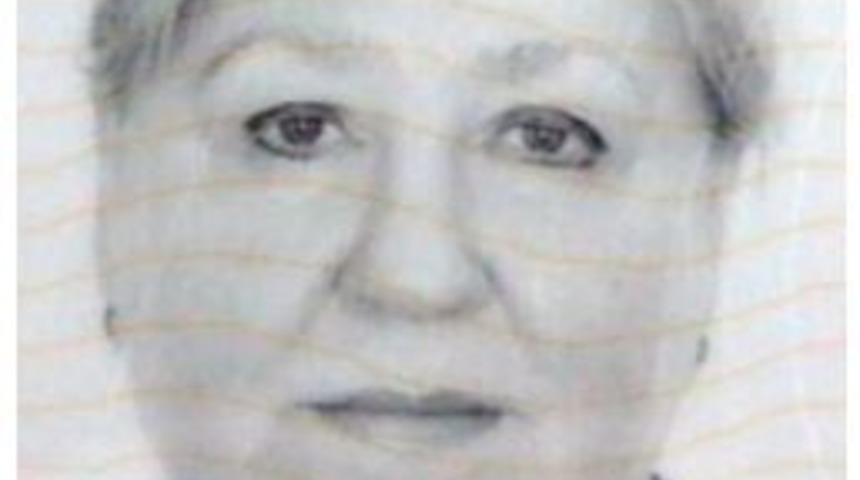 İskelede Fenalaşan Rus Kadın Turist &Ouml;ld&uuml;