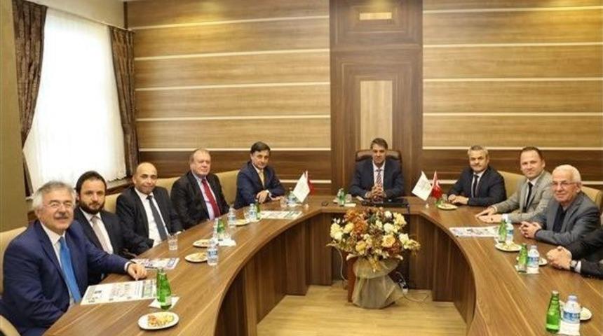 Karabüklüler Vakfı Yönetiminden Rektör Polat’a Ziyaret