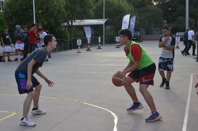 Aydın’da Gençlik Haftası Etkinlikleri Başladı