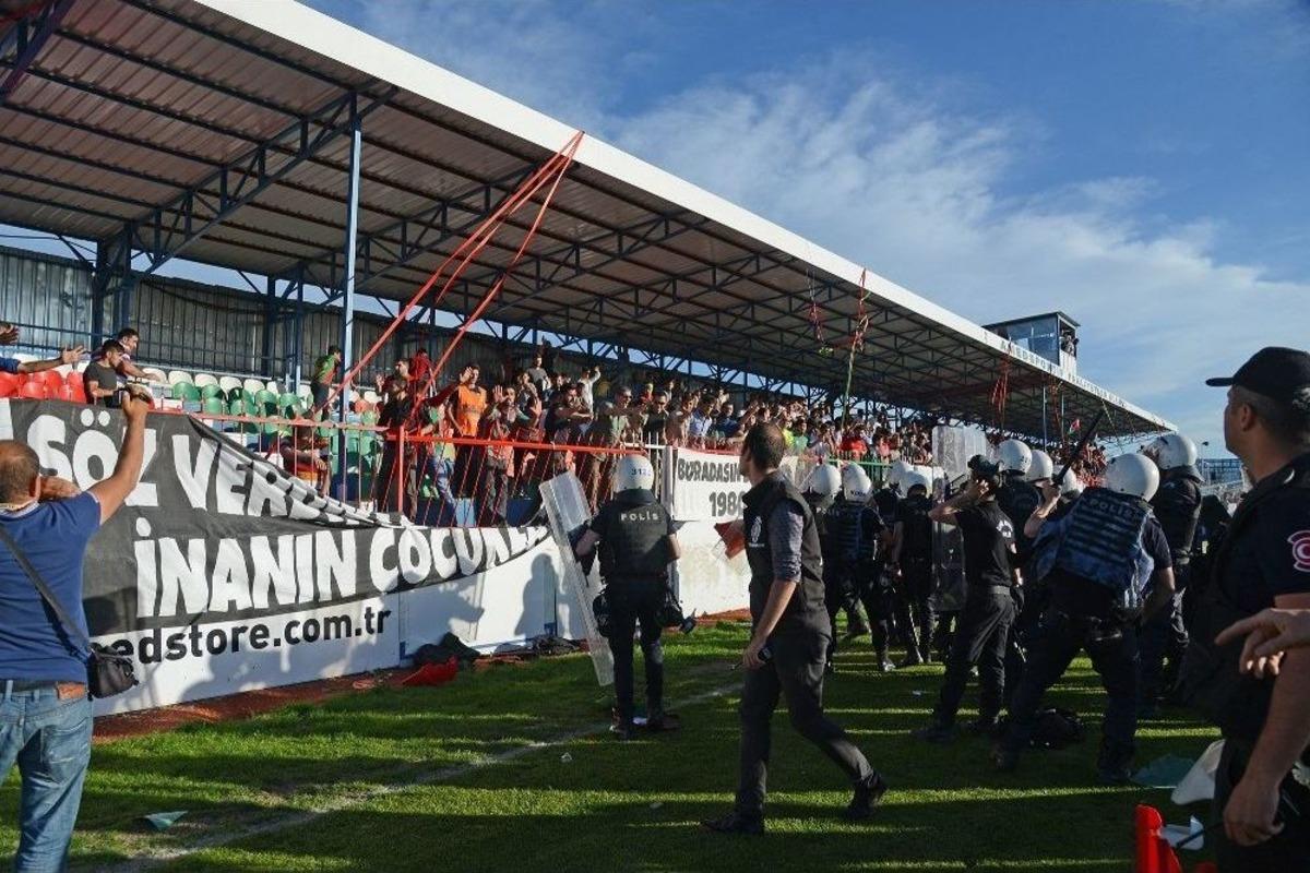 Amed Sportif Faaliyetler - B.b. Erzurum Ma&ccedil;ında Olaylar &Ccedil;ıktı