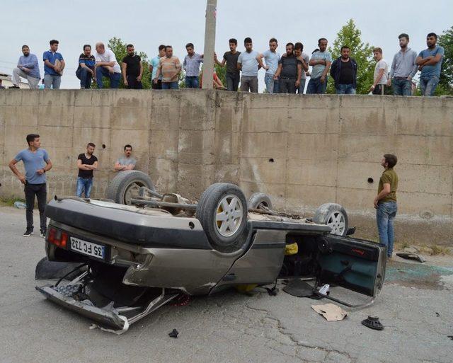 Otomobil Alt Yola Uçtu: 2 Yaralı