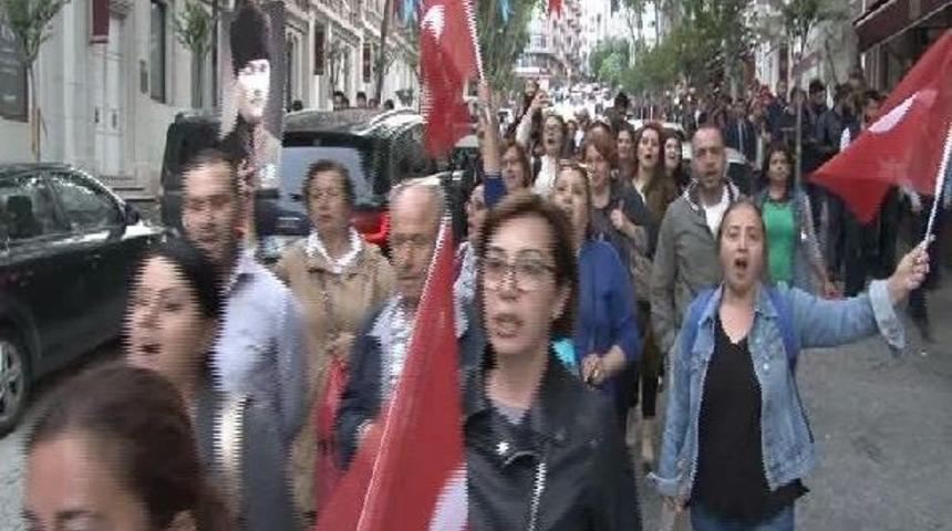 Beşiktaş'ta 'ilk Adım' Y&uuml;r&uuml;y&uuml;ş&uuml;