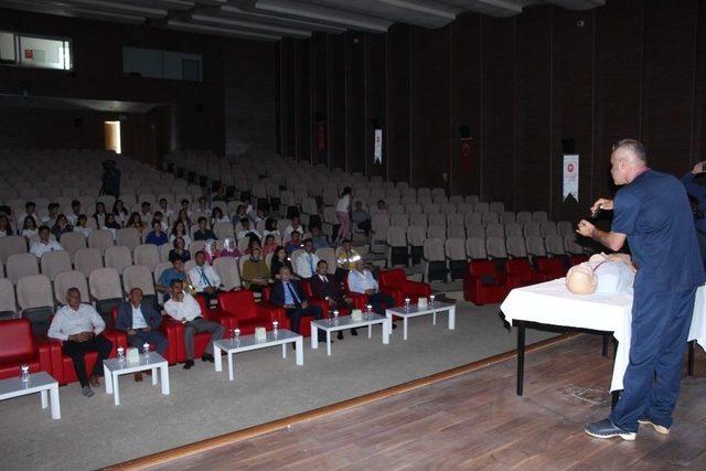 Hospital Hastanesinden ‘temel Yaşam Desteği’ Konulu Seminer