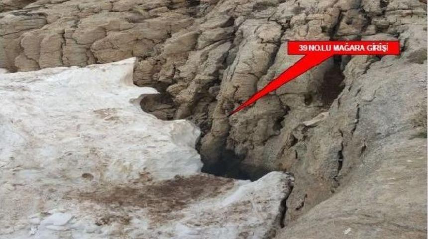 Kato Dağı Operasyonunun 28'inci G&uuml;n&uuml;nde 1 Ter&ouml;rist Teslim Oldu, 2 Ter&ouml;ristin Ise Cesedi Bulundu