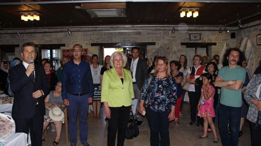 Kuşadası&rsquo;nda El Sanatları Sergisi A&ccedil;ıldı