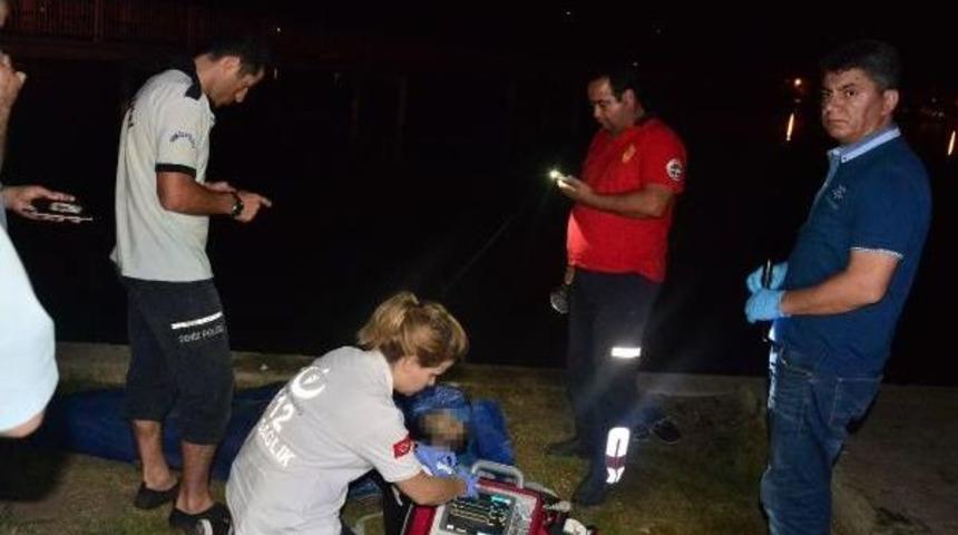 Eşine Mesaj G&ouml;nderip, Seyhan Nehri'ne Atlayarak Intihar Etti