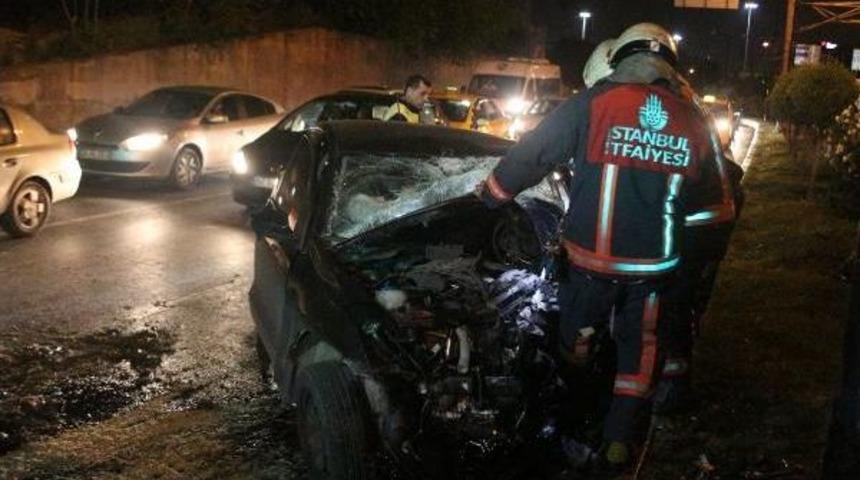 Fatih'te Trafik Kazası: 1 Ağır Yaralı