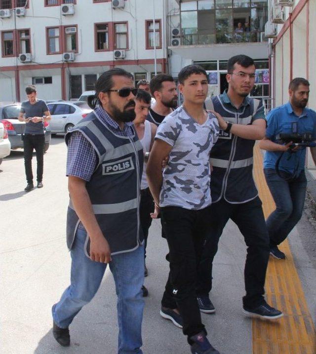 Mersin&rsquo;de İşlenen Cinayetle İlgili 5 Suriyeli Tutuklandı 1