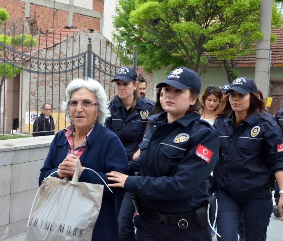 Eskişehir&rsquo;de Pkk/kck Ş&uuml;phelisi 14 Şahıs Adliyeye Sevk Edildi