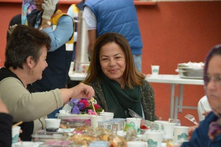 Kaşıkçı Mahallesinin Kadınları Kahvaltıda Buluştu G3