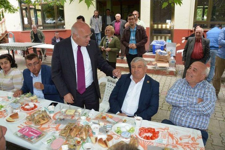 Kaşıkçı Mahallesinin Kadınları Kahvaltıda Buluştu G5