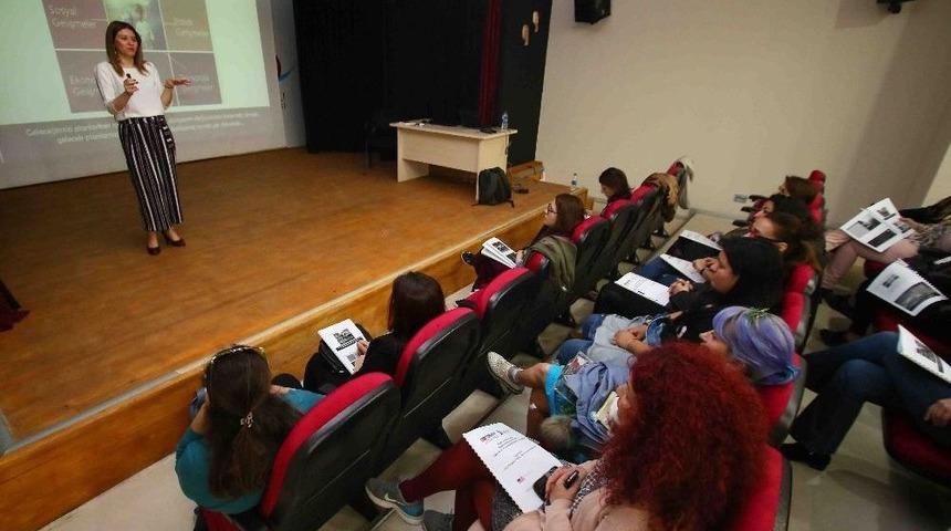 Kadınlara Girişimcilik Ve Liderlik Semineri