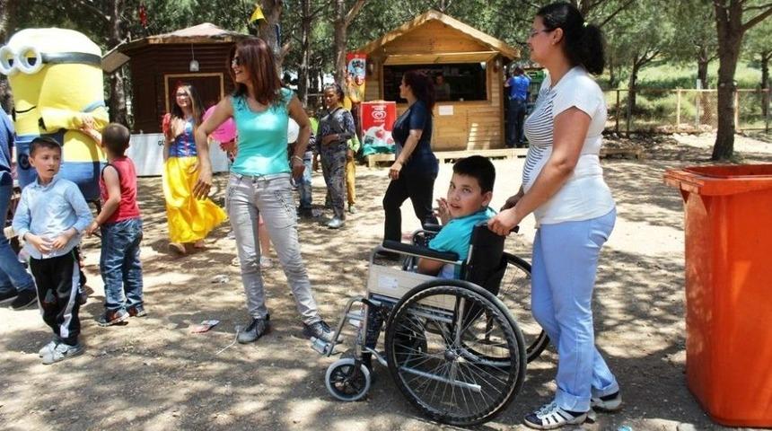 &Ouml;zel &Ccedil;ocuklar 2. Bahar Şenliği&rsquo;nde Buluştu