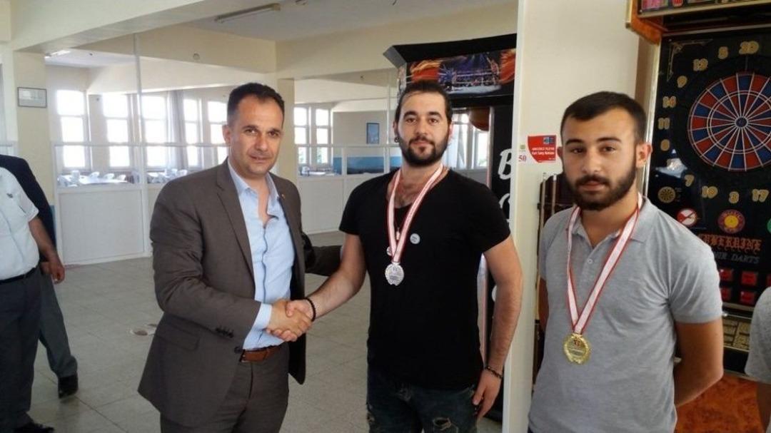 Ayvalık&rsquo;ta 35. Gen&ccedil;lik Haftası A&ccedil;ılışı Ayvalık&rsquo;ta Yapıldı