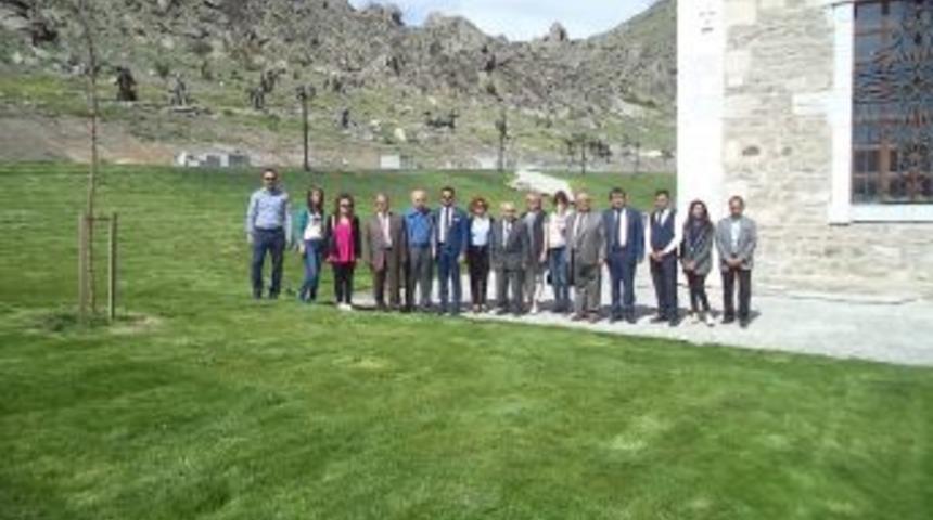 Unesco Temsilcileri Sivrihisar&rsquo;ın Kayalarını İncelemeye Geldi