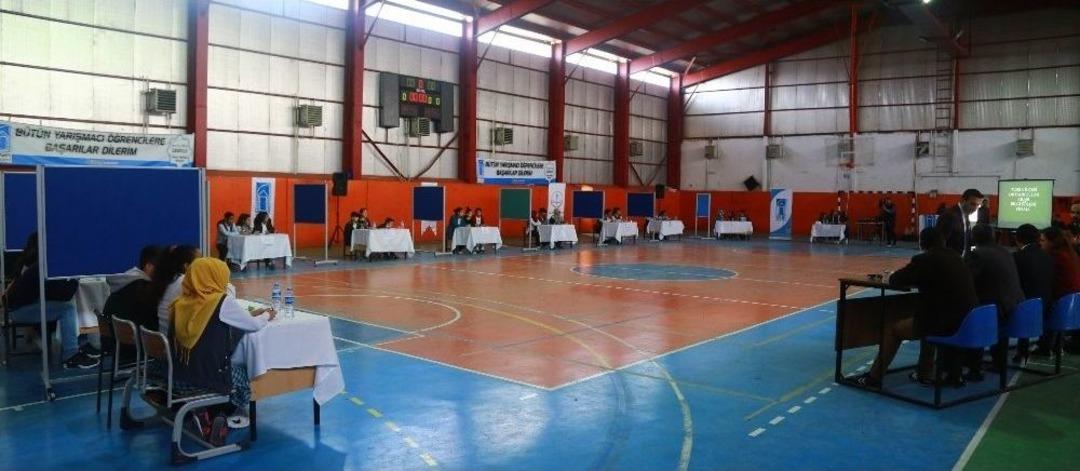 Tuşba&rsquo;da Bilgeler Yarışıyor Ortaokullar Arası Bilgi Yarışması