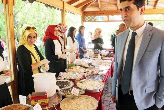 Çemişgezek’de Öğrencilerin Kermesine Yoğun İlgi