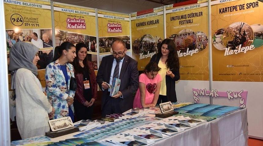 Kartepe Belediyesi Kitap Fuarını Renklendirdi