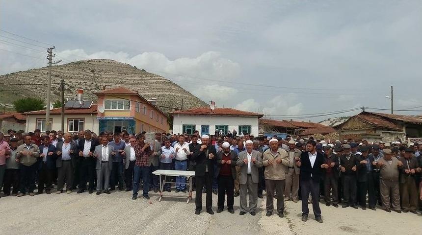 B&uuml;ğd&uuml;z Mahallesinde Yağmur Duası Yapıldı